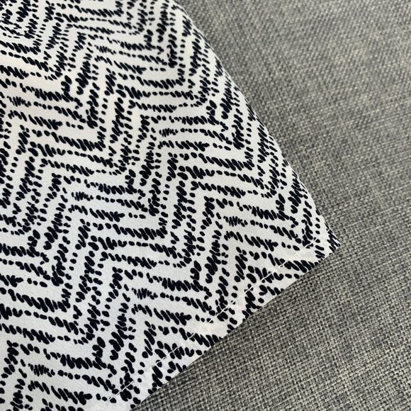 Skies Are Blue Shorts Black White Pleated high Rise Size 8‎ Lightweight Pockets - Picture 6 of 14